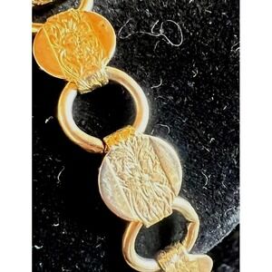 Sarah Coventry Gold Tone Floral Link Bracelet Vintage‎ Etched Garden Motif 7"